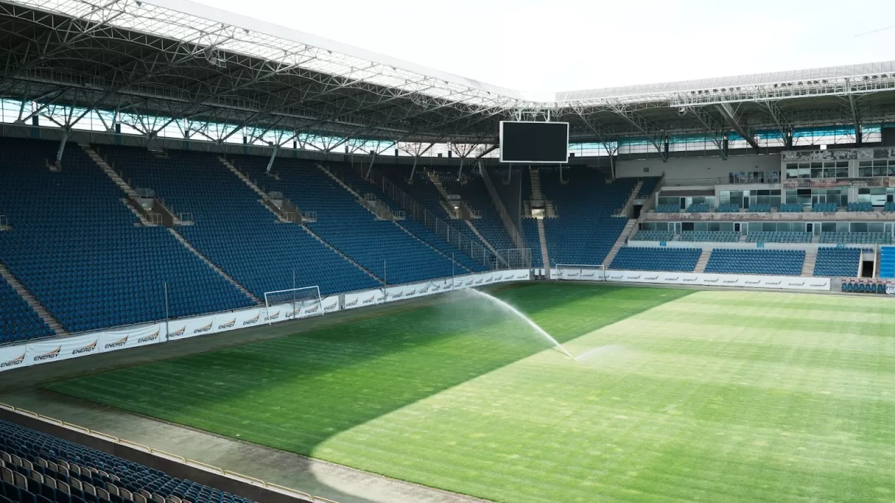 Стадион "Днепр-Арена" / Фото: ПриватБанк