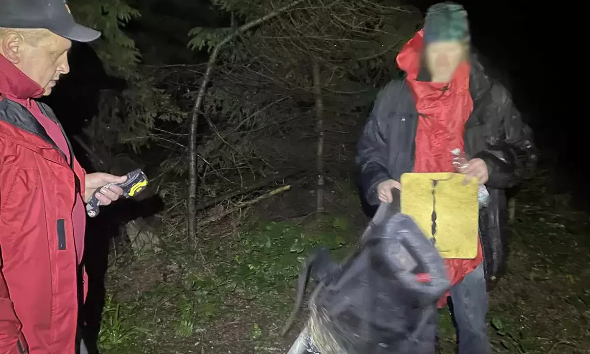 Киянин заблукав у Карпатах, знадобилася допомога рятувальників / Фото: ГУ ДСНС України у Закарпатській області