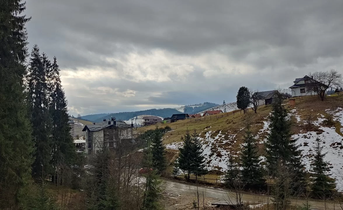 Сніг у Буковелі / Фото: Головне в Україні