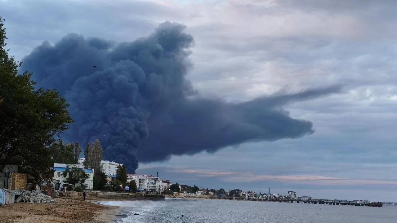 Пожежа на нафтобазі у Феодосії / Фото: "Кримський вітер"