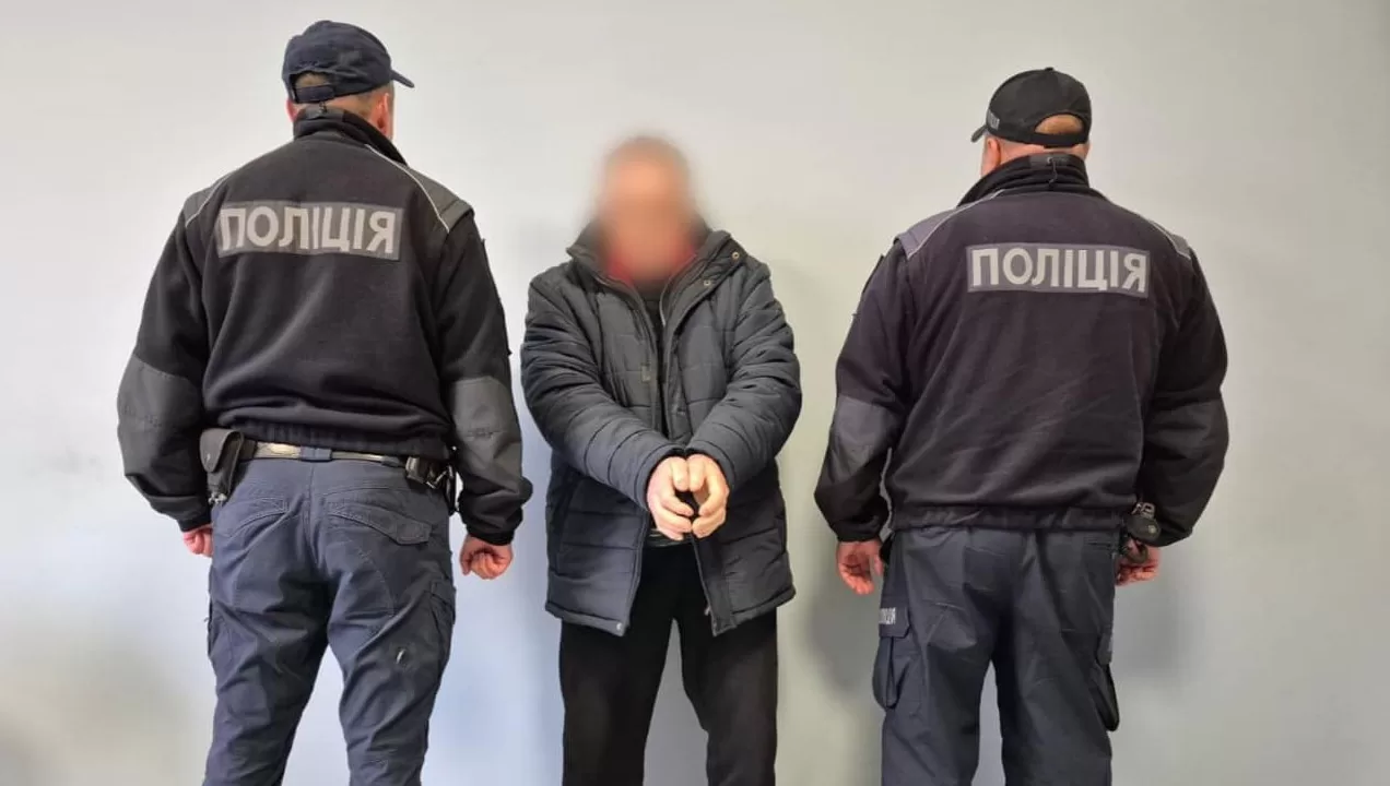 Полиция задержала жителя Яготина, который смертельно ранил жену ножом / Фото: Нацполиция