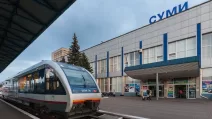 Залізничний вокзал Сум / Фото: zruchno.travel