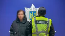 Задержанная по подозрению в убийстве собаки / Фото: Полиция Киева