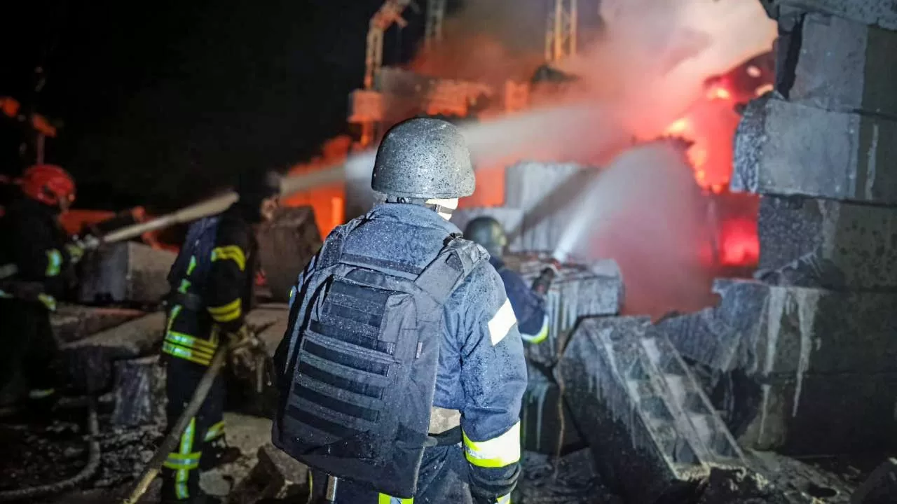 Україні потрібні додаткові обсяги енергетичних ресурсів та коштів, мобільні генеруючі установки, ремонтне обладнання та додаткові можливості протиповітряної оборони / Фото ДСНС