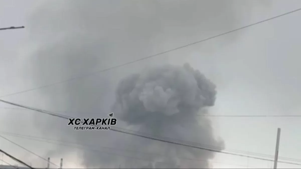 Smoke at the site of the enemy drone strike / Photo from Telegram @hs_kharkiv