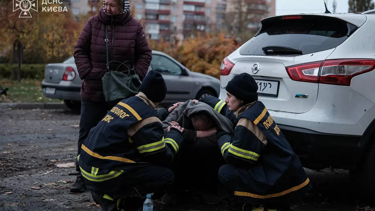 The night attack on Kiev killed three people, among them — a mother with her 19-year-old daughter / Photo: State Emergency Situations Service