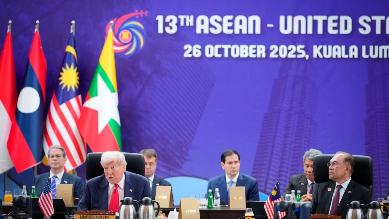 Президент США Дональд Трамп выступает во время саммита АСЕАН-США в Куала-Лумпуре, Малайзия, 26 октября 2025 года / Фото: Reuters