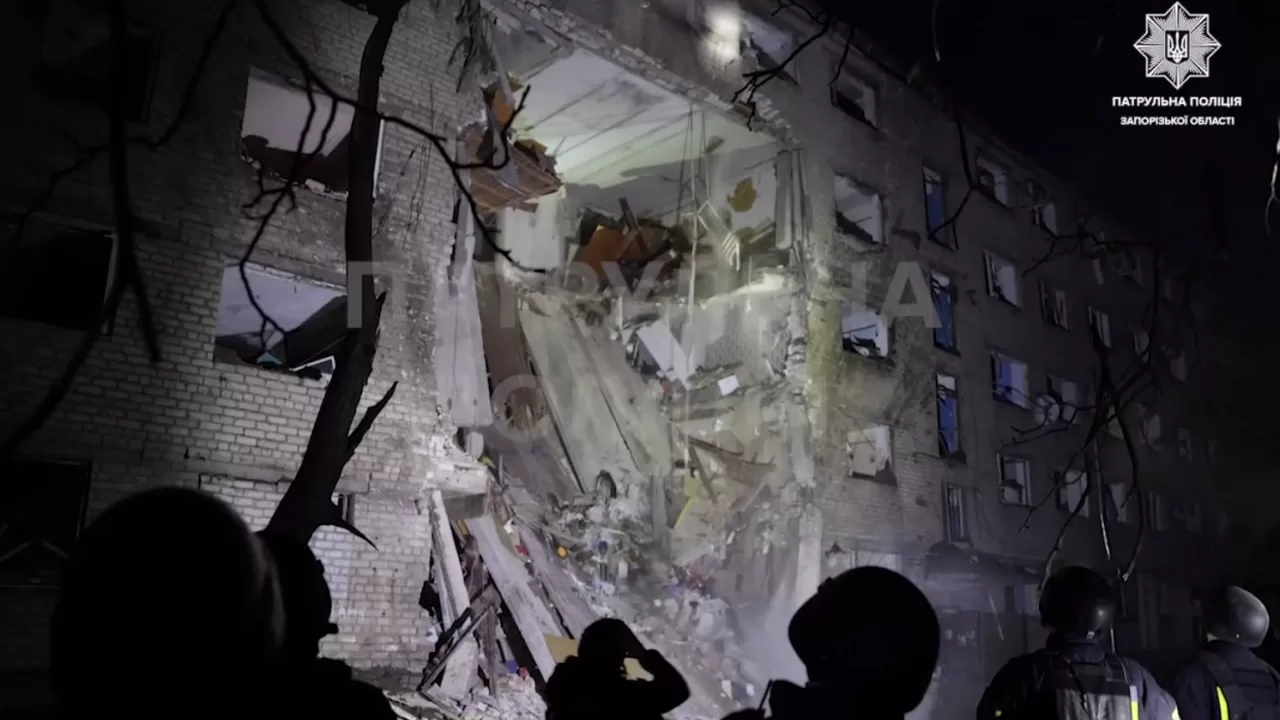 Наслідки ракетного удару по гуртожитку у Запоріжжі / Скриншот