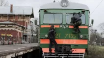 Зацепінг у Росії: машиніст організовував небезпечні поїздки для дітей / Фото: росЗМІ