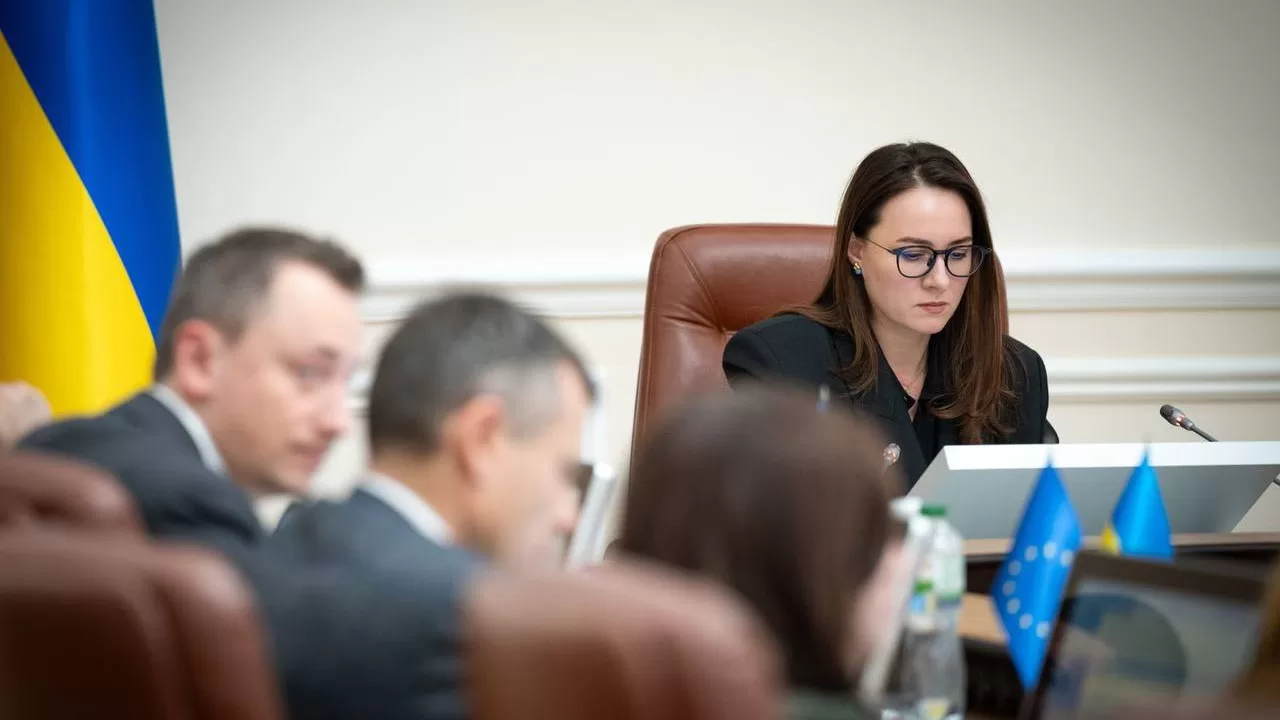 Юлия Свириденко на заседании Кабмина. 5 ноября 2025 / Фото из Telegram @svyrydenkoy