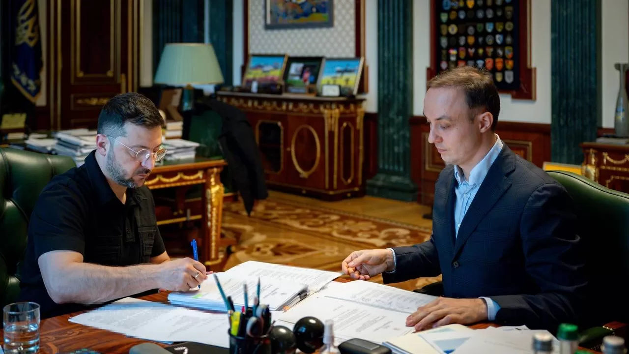 Владимир Зеленский подписал новые санкции против РФ / Фото: t.me/V_Zelenskiy_official