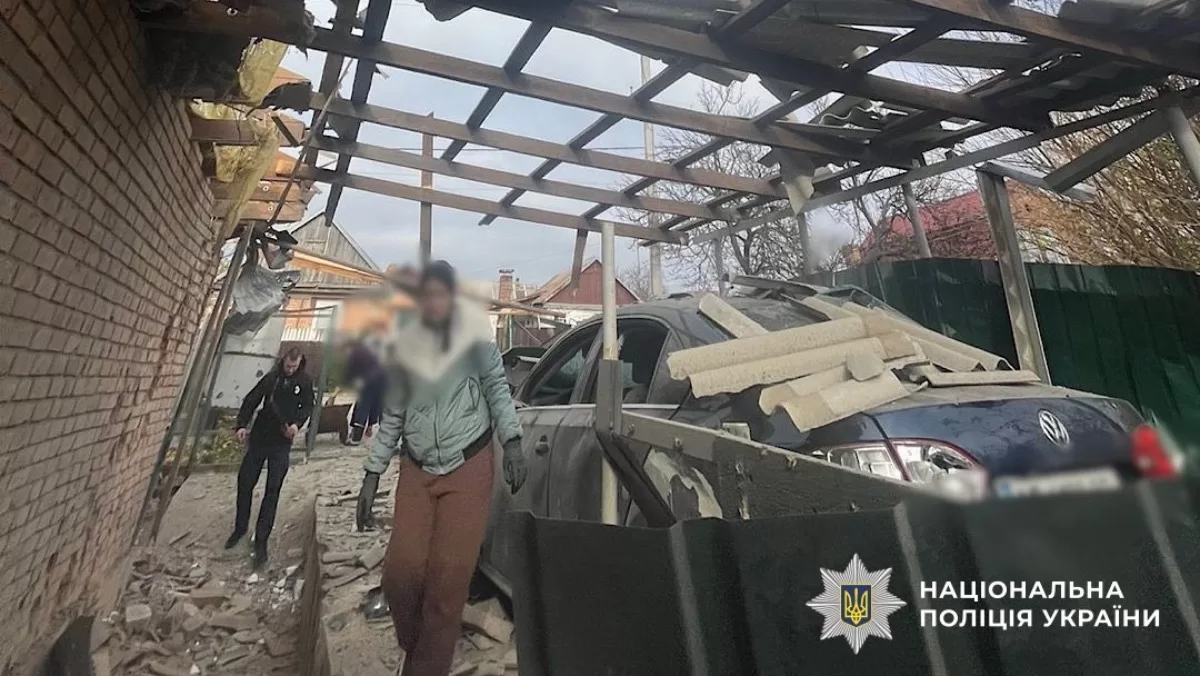 Внаслідок російських обстрілів поранено чоловіка, пошкоджень та руйнувань зазнала цивільна інфраструктура / Фото Нацполіція