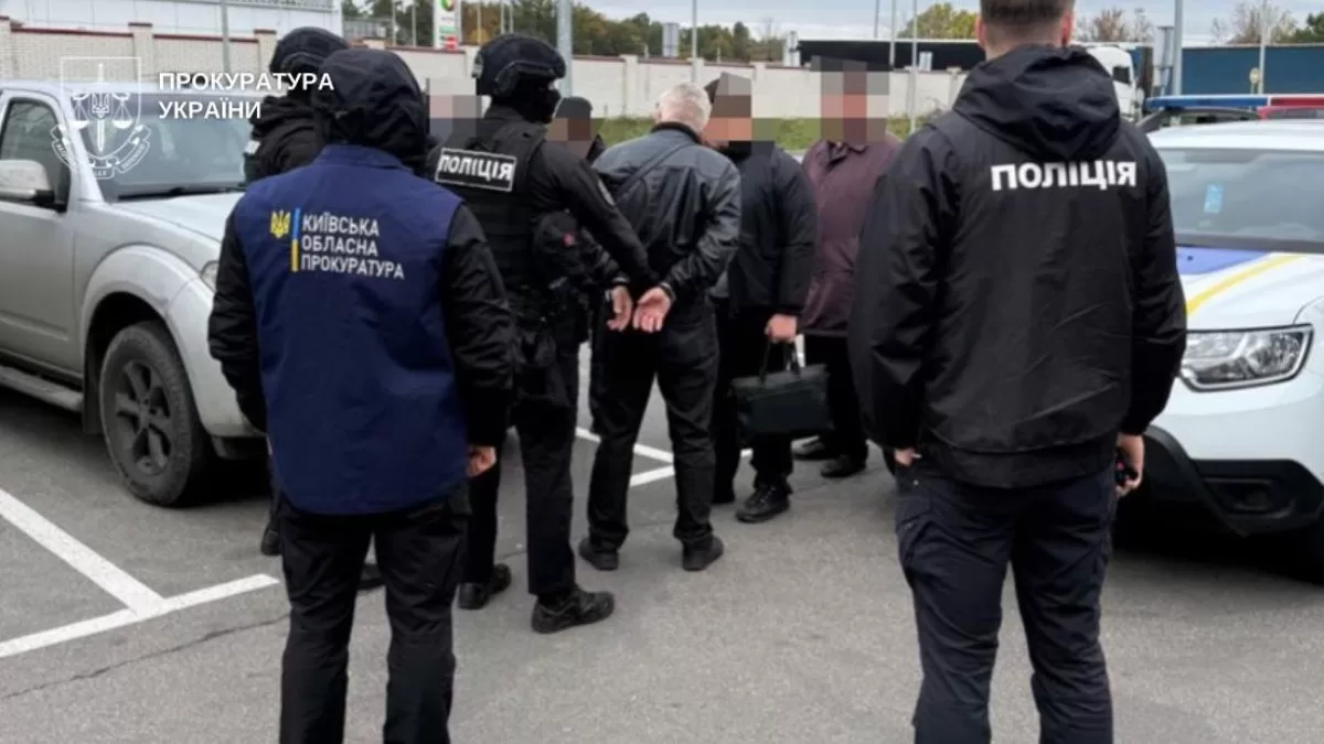 Керівника ГО затримано після отримання другої частини неправомірної вигоди — 31 тис. доларів США / Фото Офіс Генпрокурора