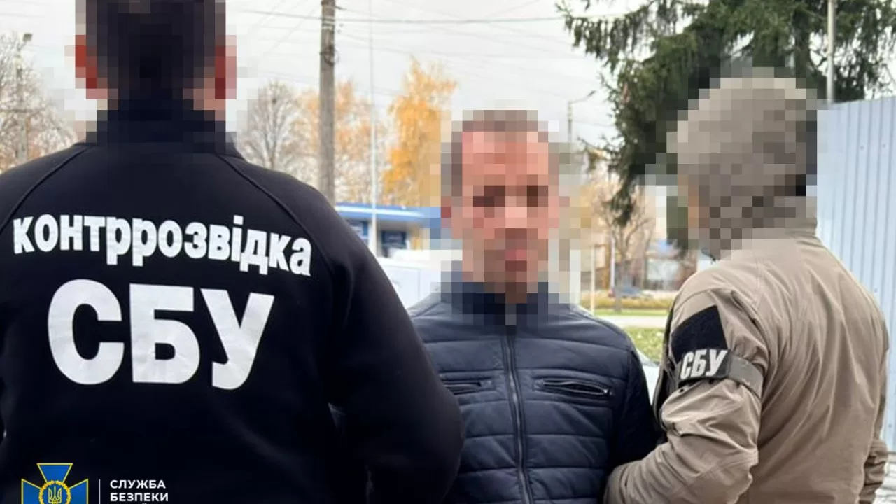 СБУ затримала агента фсб, який коригував удари по енергооб’єктах біля Хмельницької АЕС / Фото: СБУ