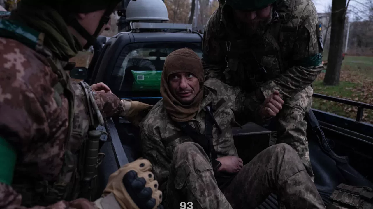 Пораненого бійця 93-ї бригади евакуював НРК / Фото: 93 ОМБр