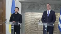 Volodymyr Zelenskyy and Kyriakos Mitsotakis during a conversation with journalists on November 16, 2025 / Screenshot