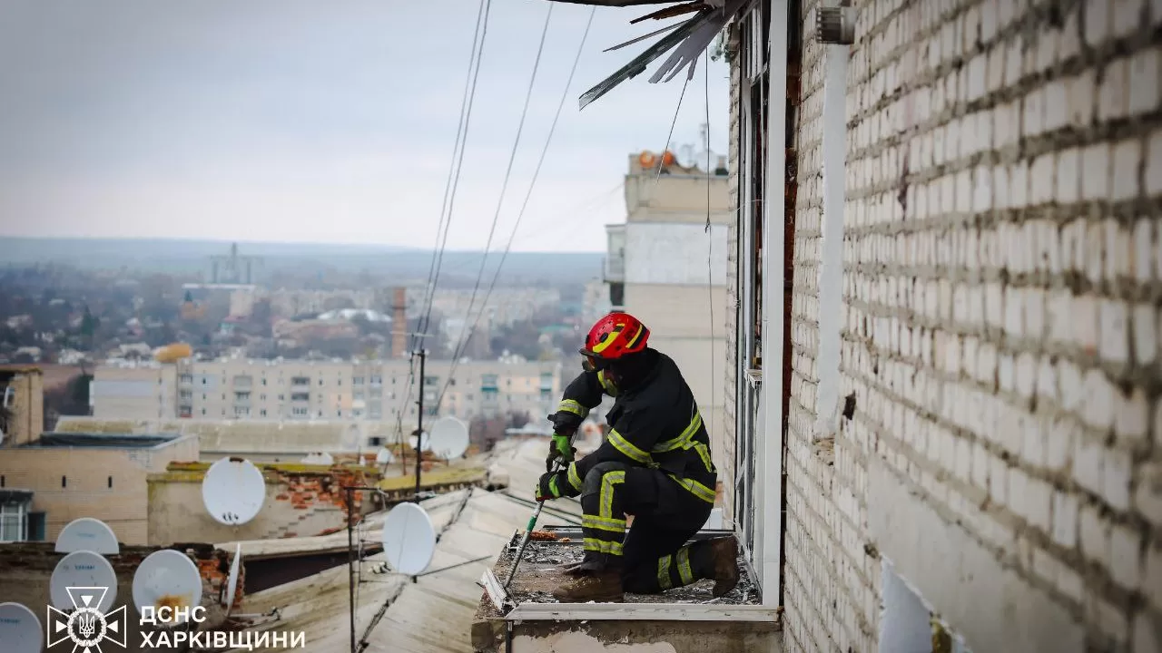 Ліквідація наслідків ракетного удару по Балаклії / Фото: ДСНС