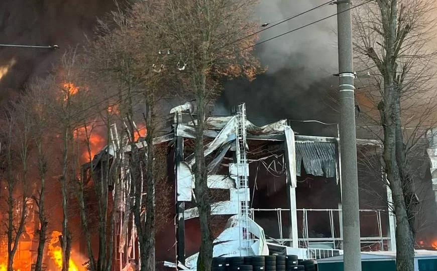 Пожежа після обстрілу Львова / Фото: Андрій Садовий