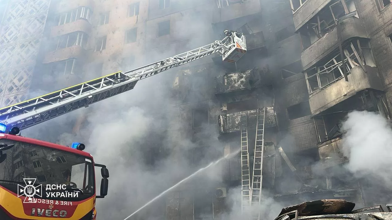 Гасіння пожежі у Тернополі / Фото: ДСНС