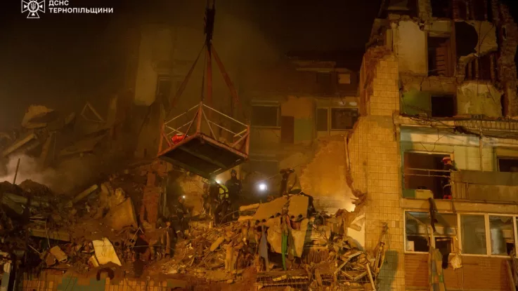 У Тернополі знайшли тіло ще однієї жертви російського удару: кількість загиблих зросла до 27