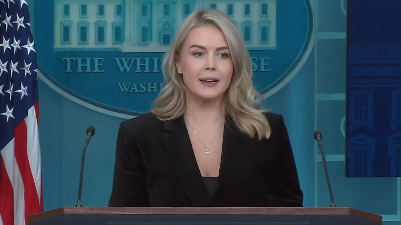 Спикер Белого дома Кэролайн Ливитт / Скриншот