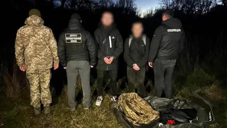 На Закарпатті викрили човновий канал втечі: організатори переправляли чоловіків через Тису до Угорщини за 3 тисячі доларів