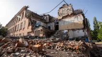 Школа у Чернігові після удару авіабомбою / Фото Благодійний фонд savED