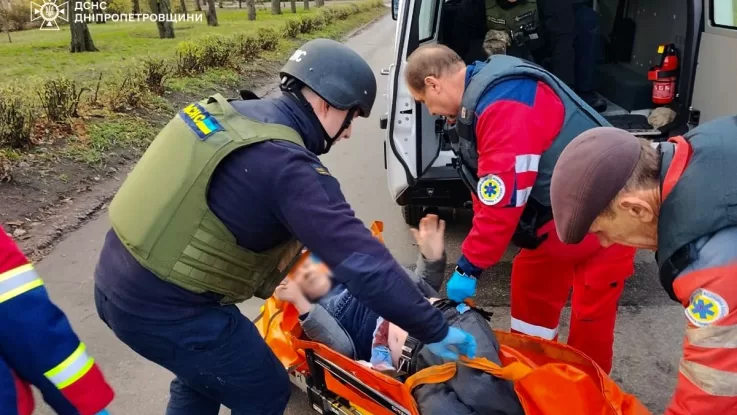 На Дніпропетровщині двоє людей загинули внаслідок російських ударів, є поранені