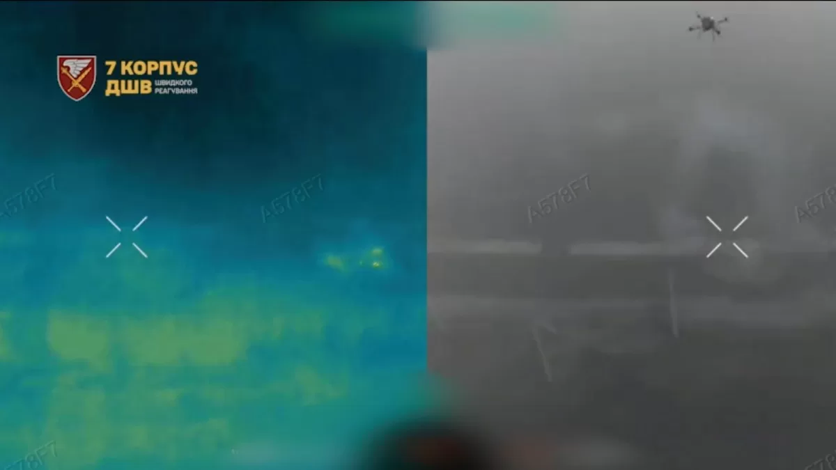 Враг пытается использовать ухудшение видимости для наращивания сил, создания укрытий в застройках и подготовки условий для дальнейшего наступления / Скриншот видео