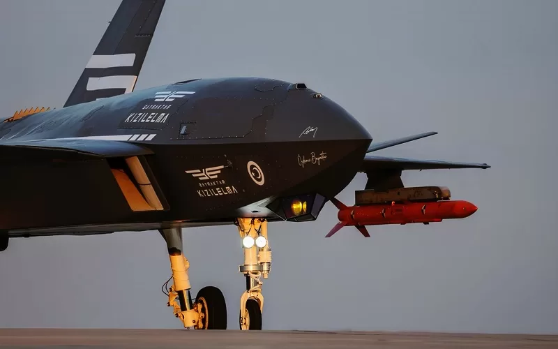 Турецкий беспилотный боевой самолет Bayraktar Kızılelma / Фото: Baykar