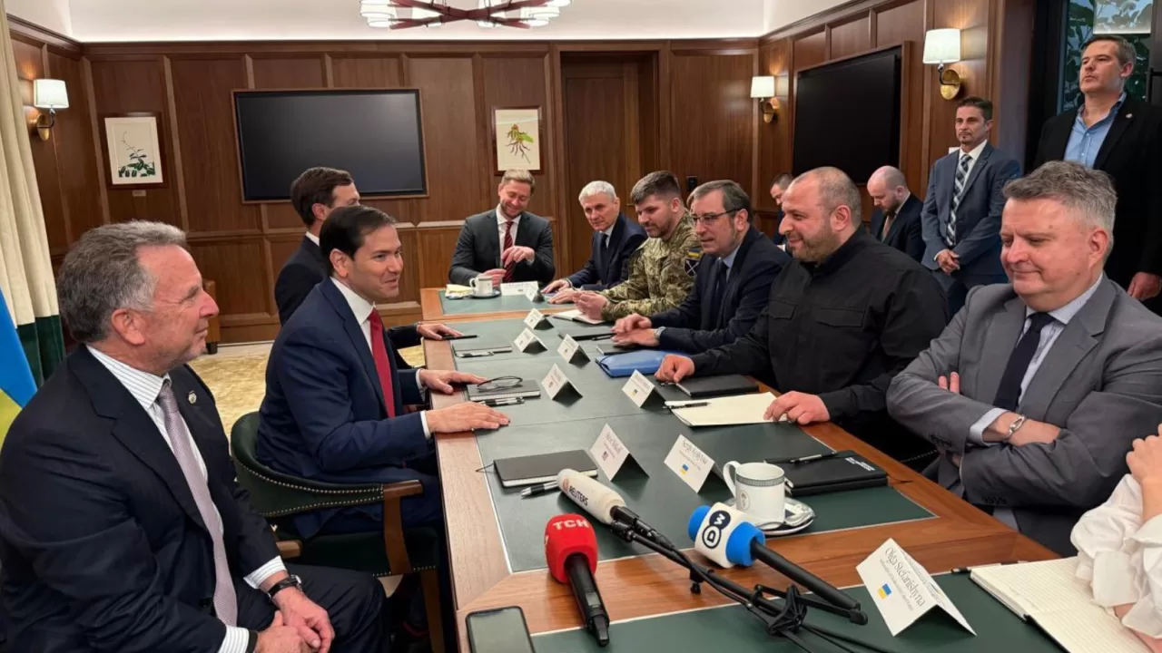 Meeting between Ukrainian and American delegations in Florida / Photo: Sergiy Kyslytsya/X