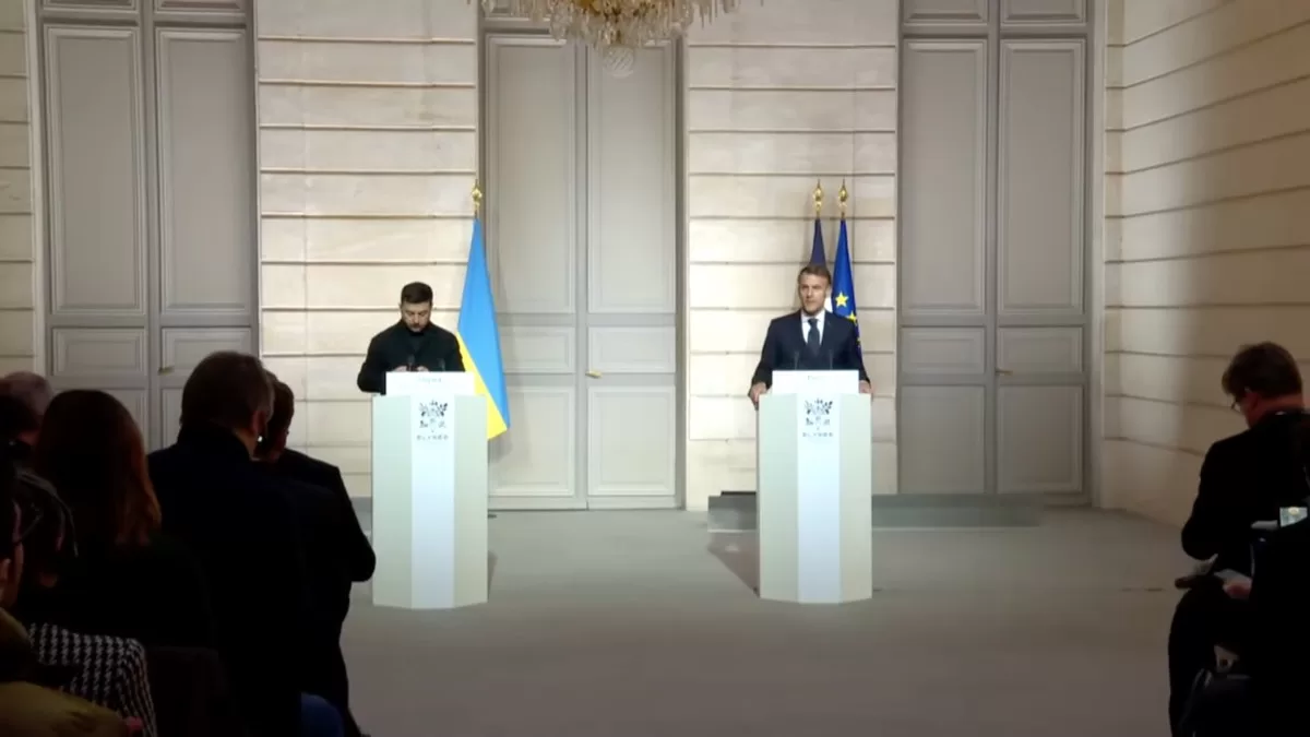 Совместная пресс-конференция президента Украины Владимира Зеленского и президента Франции Эммануэля Макрона / Скриншот трансляции