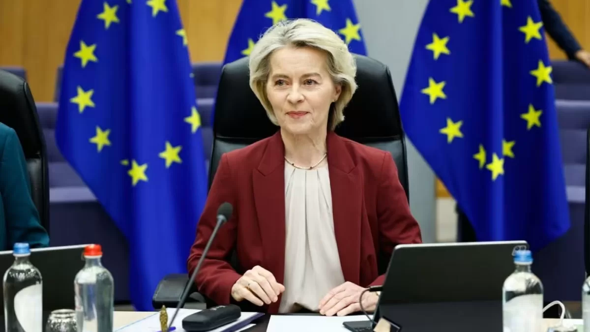 Урсула фон дер Ляйен: «Европа останется самым сильным и надежным партнером [Украины]... мы можем предоставить им средства для самообороны» / Фото Bloomberg