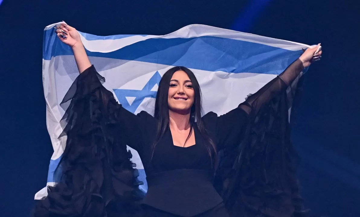 Юваль Рафаэль представляет Израиль на песенном конкурсе Евровидение-2025 в Базеле, Швейцария / Фото: Fabrice Coffrini/AFP
