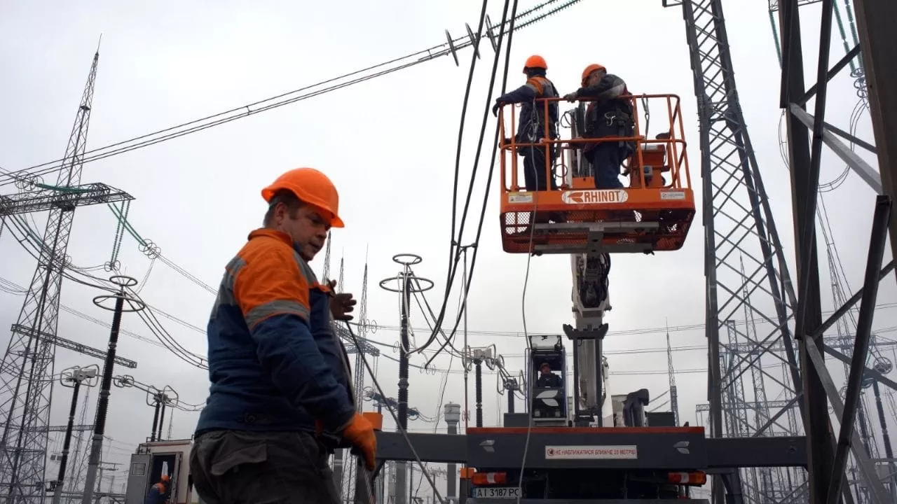 Восстановление энергосетей / Фото: Укрэнерго