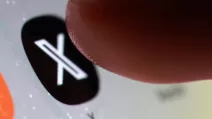 Платформу Ілона Маска X оштрафували на 120 млн євро за порушення правил ЄС щодо онлайн-контенту / Фото Reuters