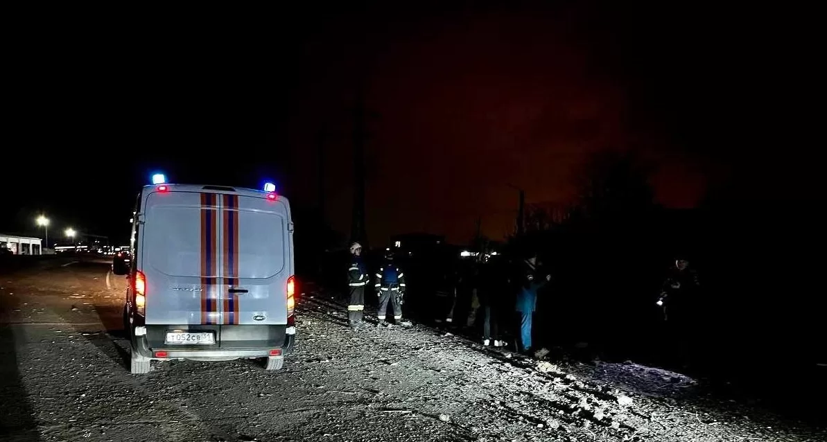 В Белгороде произошел мощный взрыв: местные власти заявляют о "прилете неустановленного боеприпаса" / Фото из соцсетей