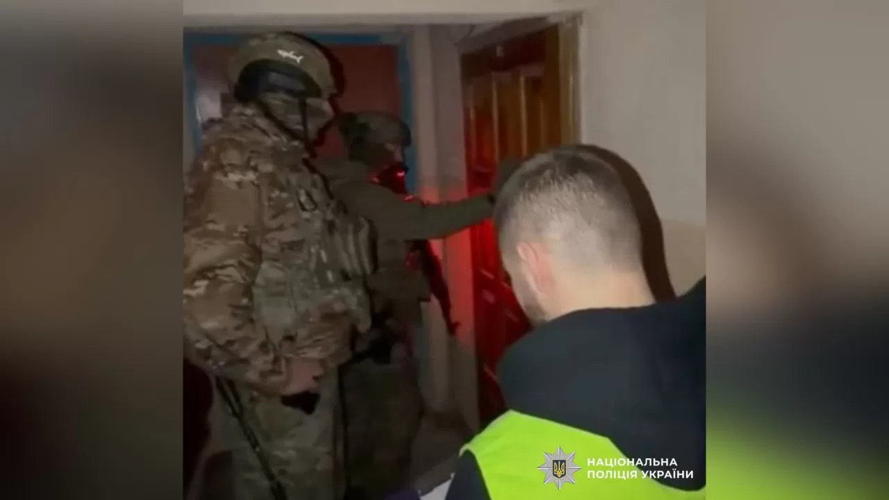 Затримання підозрюваних у крадіжках / Поліція Харківщини 