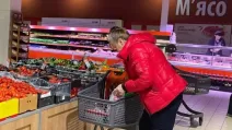 Жінка в магазині / Фото: today.ua