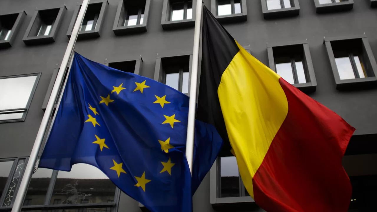 Флаги ЕС и Бельгии / Фото: AP