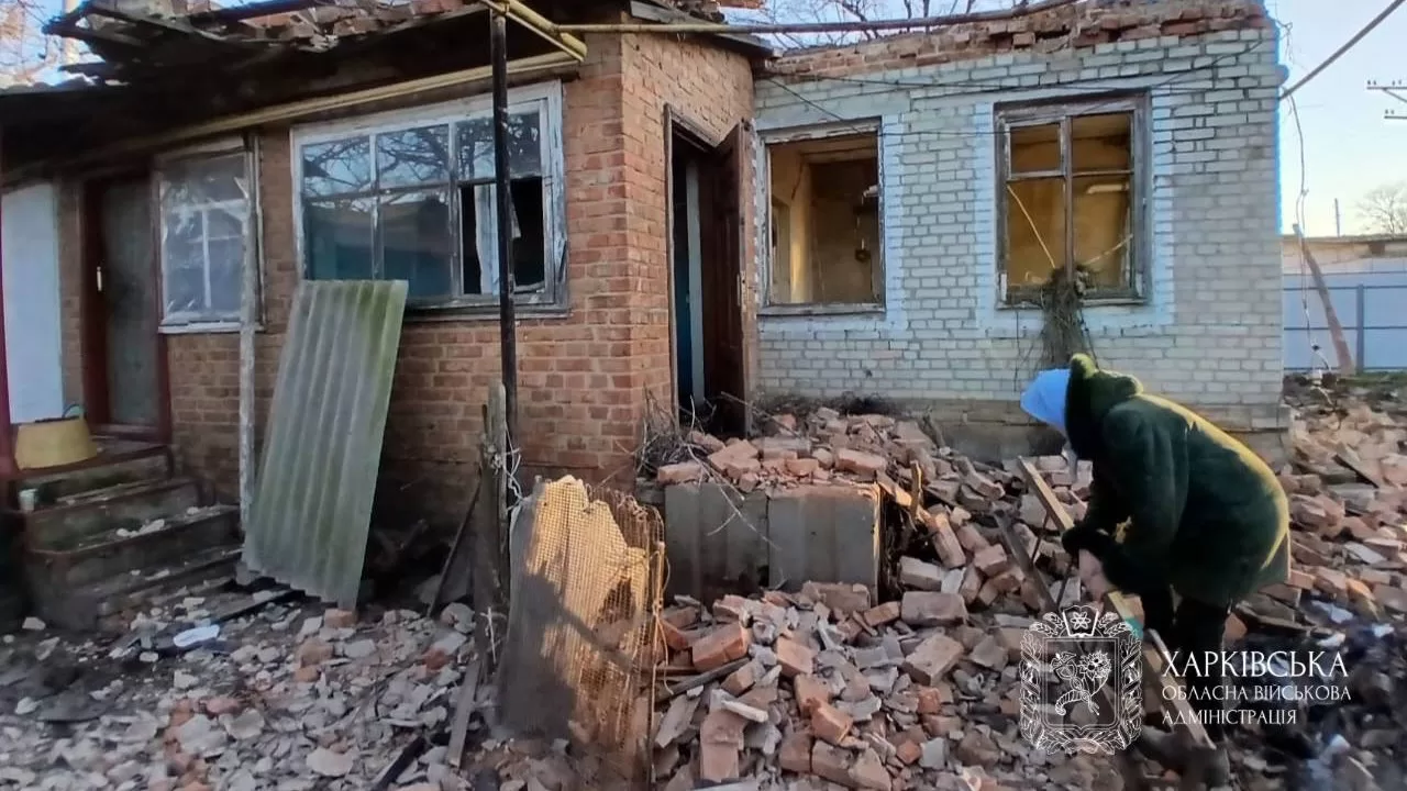Пошкоджений будинок у Максимівці / Фото Харківська ОВА