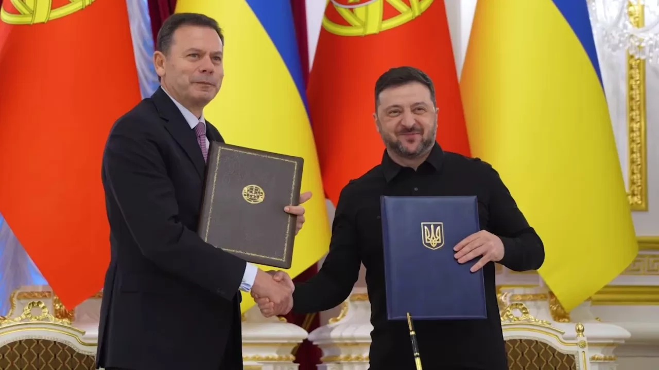 Премьер-министр Португалии Луис Монтенегро и президент Украины Владимир Зеленский подписали совместное заявление об установлении партнерства в сфере производства морских дронов / Скриншот