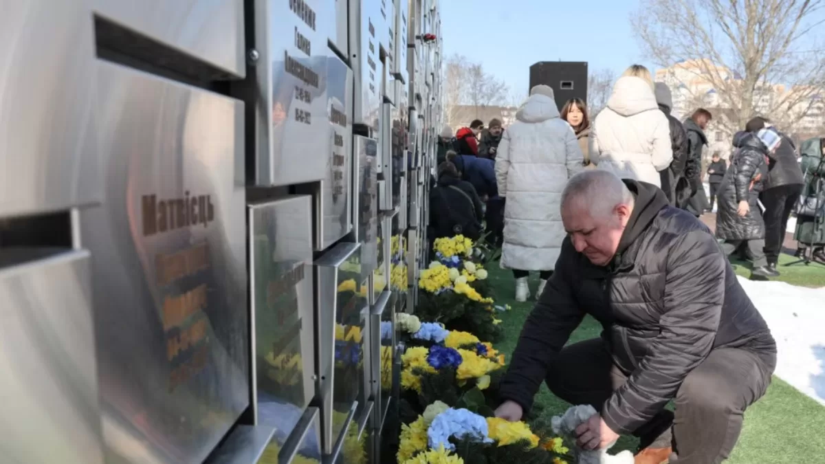 Меморіал у Бучі / Фото RFE/RL