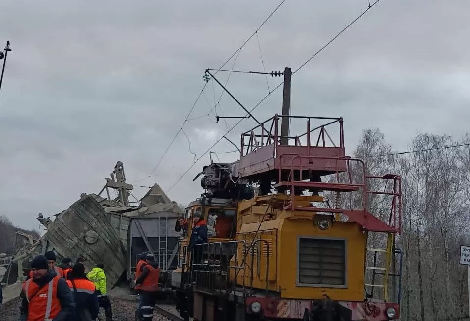 Из-за аварии под Коростенем ряд поездов курсирует с задержкой / Фото: Укрзализныця