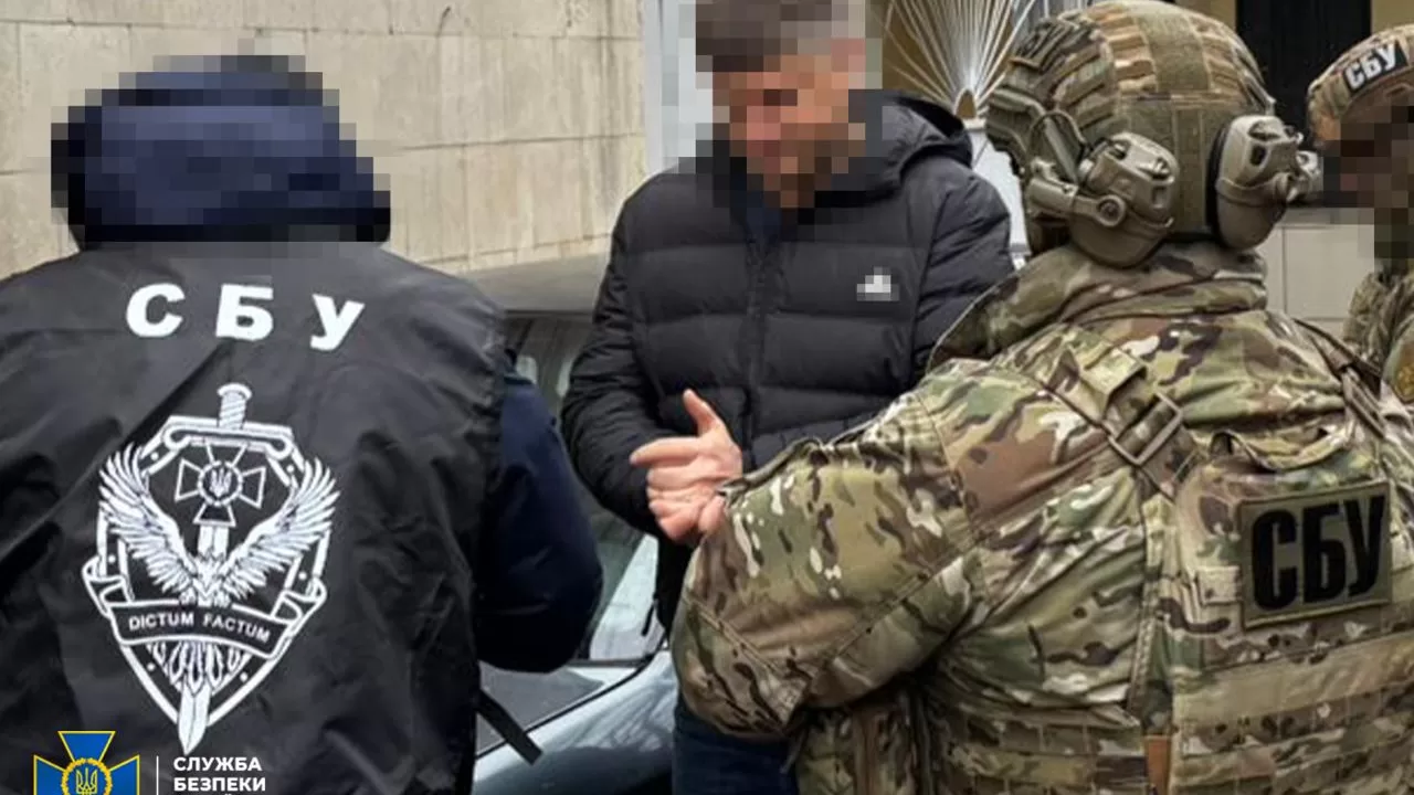 Подозреваемый в организации схем для уклонистов / Фото: СБУ