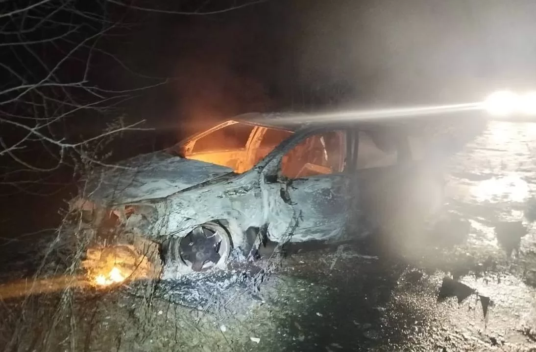 Последствия удара российского дрона по автомобилю / Фото: Прокуратура Сумской области