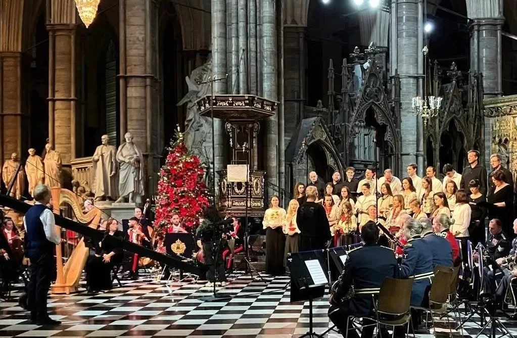 Хор «Песни для Украины» в Вестминстерском аббатстве / Фото: Songs For Ukraine, Facebook