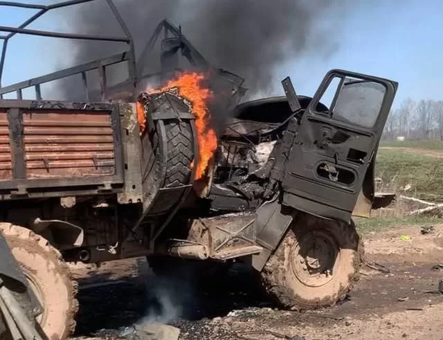 Знищена російська вантажівка / Фото: t.me/lost_warinua