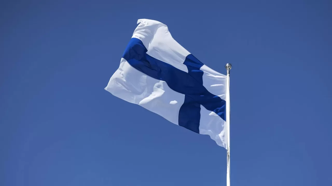 Флаг Финляндии / Фото Bloomberg