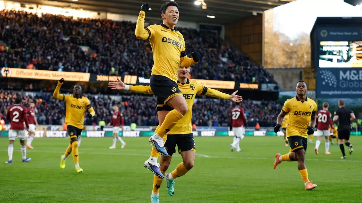 Один из героев матча - автор второго гола - Хи Чхан Хван / Фото Reuters